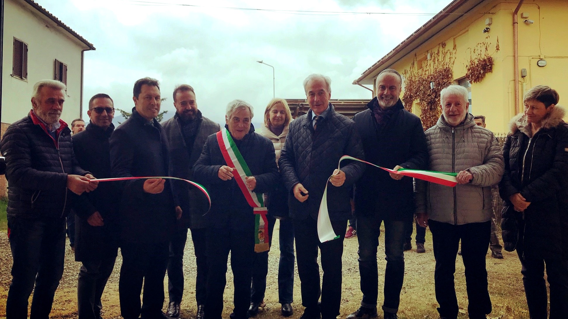 Il taglio del nastro per il teleriscaldamento a Casa del Corto